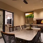 Casa Featuring A Sea View, Billiards, And Heated Pool *